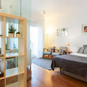 Santa Catarina - No Centro Da Com Garagem, Perto Do Timeout Market Apartamento Lisboa